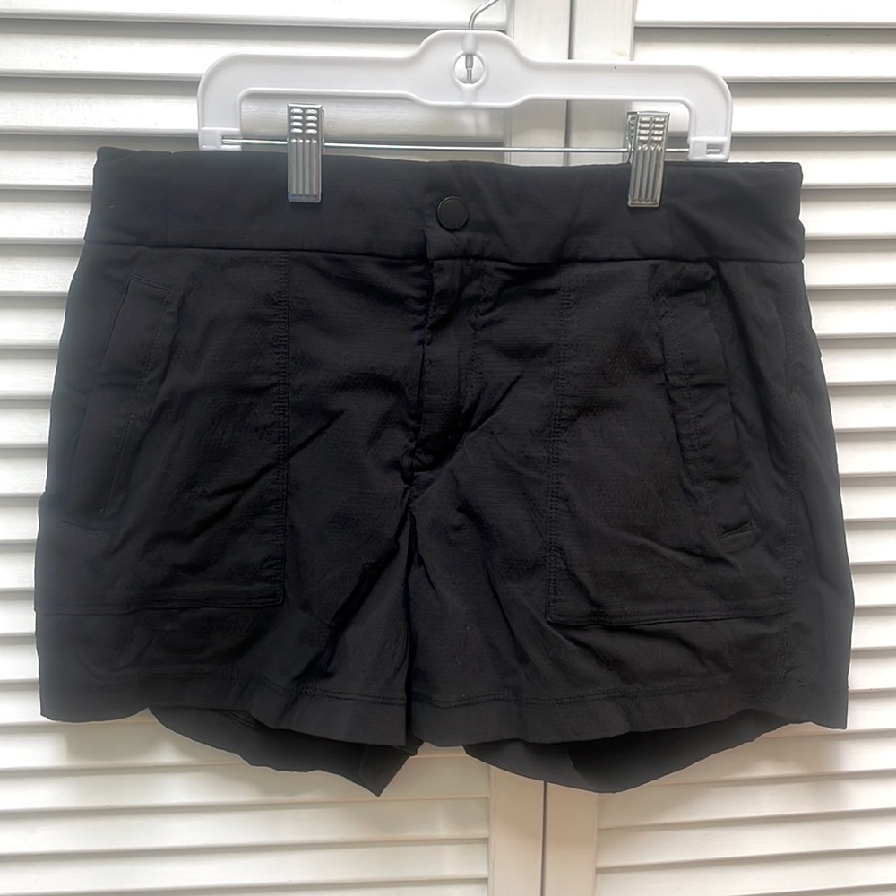 Athleta Ripstop Trekkie Short